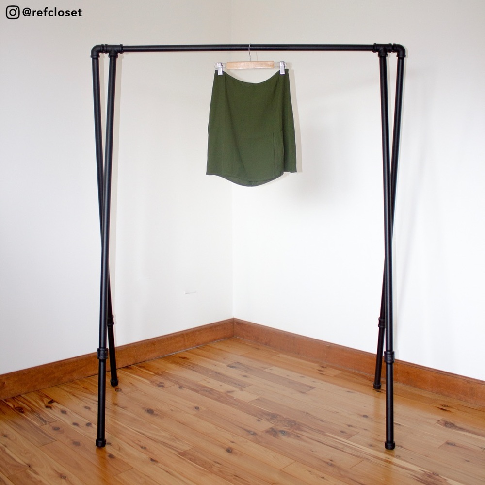 Reformation Margot Skirt (Fern) - Picture 2 of 3